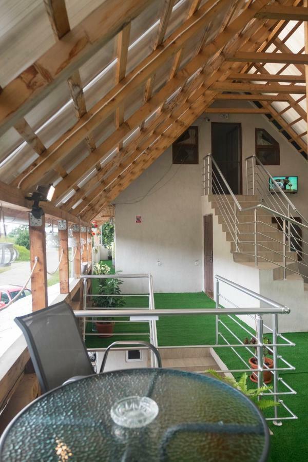 Pensiunea Casa Maria Vişeu de Sus エクステリア 写真